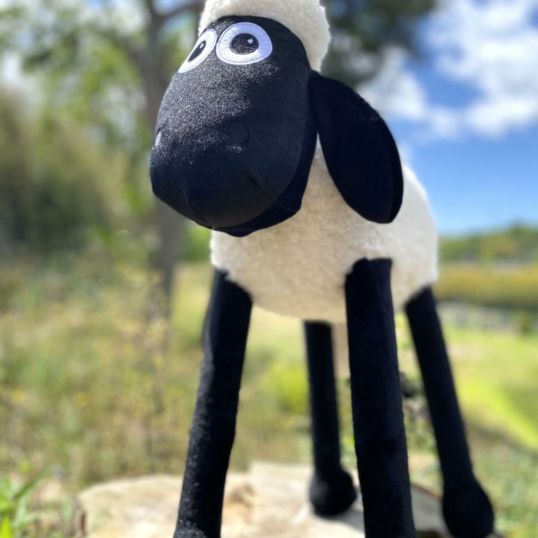 【在庫有・即納】 座れる ひつじのショーン スツール アニマル 子供用 shaun the sheep イス ぬいぐるみ 羊のショーン